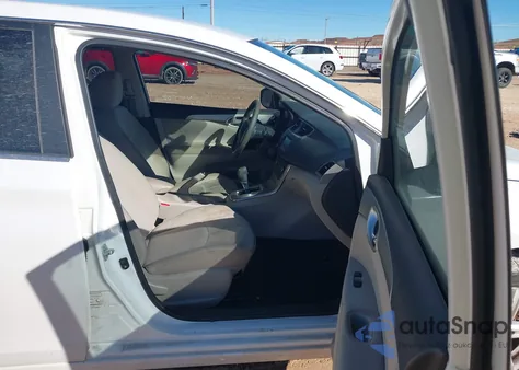 2015 Nissan Sentra Sv z USA, uszkodzony, nr VIN 3N1AB7AP6FY368848